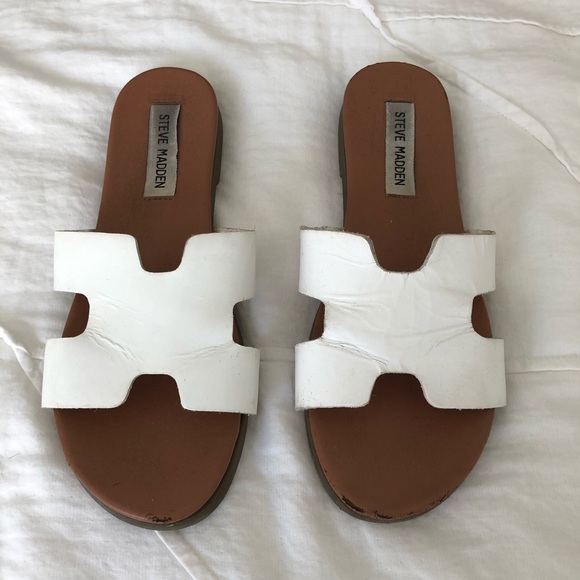 dariella leather sandals